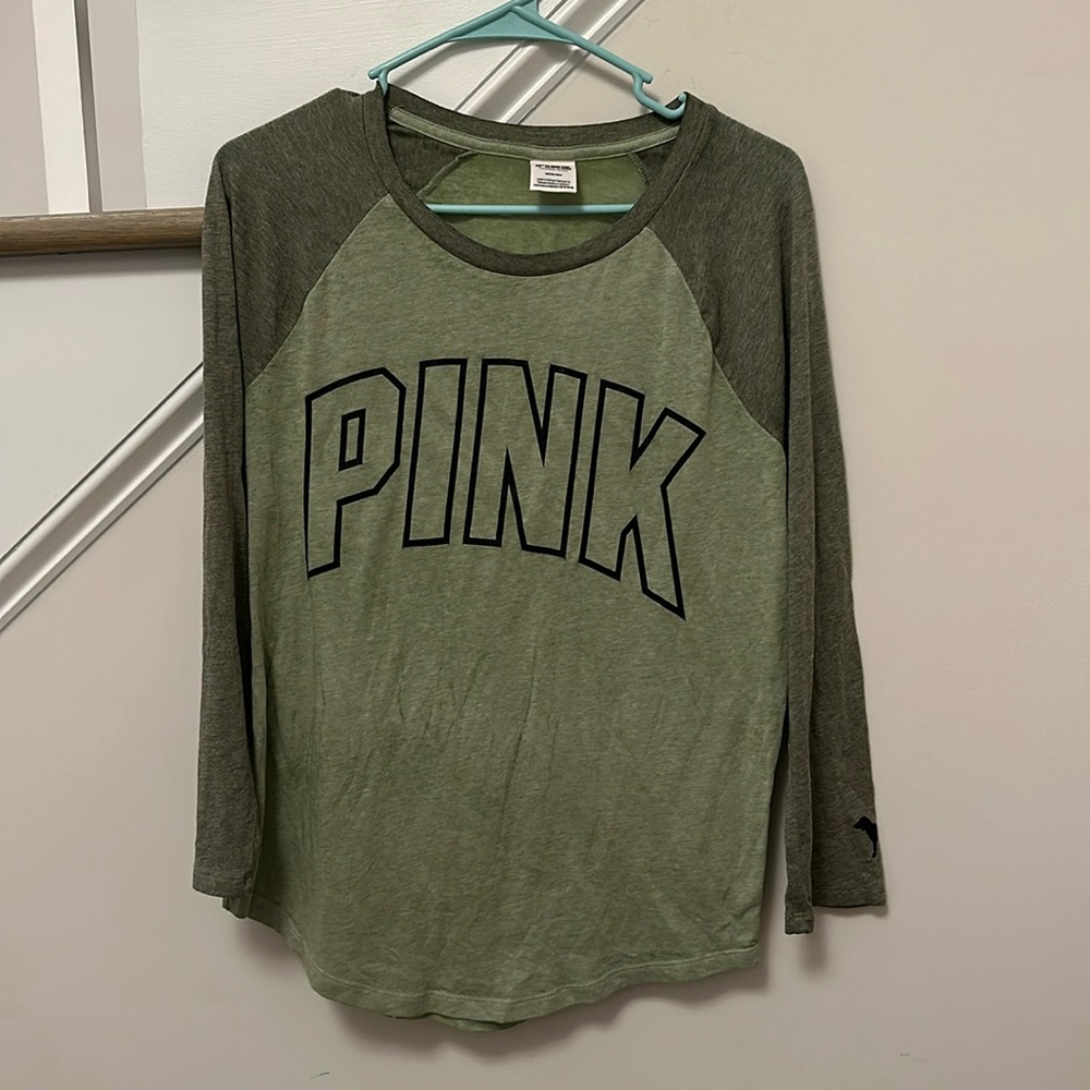 Victoria’s Secret PINK Logo Shirt women’s size medium